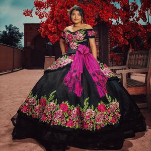Mexikanische schwarze Prinzessin Quinceanera Kleider Ballkleid Luxus 2024 Stickerei Tull Schnürung süße 16 Kleider Geburtstagsfeier Kleid
