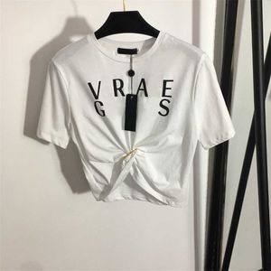 Mulheres Designer de verão Croptop Top de manga curta Camise de pescoço casual camiseta gráfica