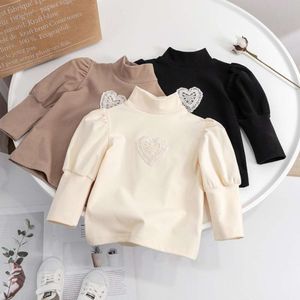 Baby Girls T-shirt Kids Koronkie Top Tees 2022 Wiosenna jesień 1 do 6 lat Casual Warmowe ubrania dla dzieci Pullover L2405 L2405