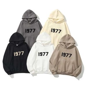 Herrtröjor tröjor kvinnor hip-hop hoodie sport hoodie mönster tryck gata varumärke högkvalitativ trendig fashionabla 19772024 Q240521