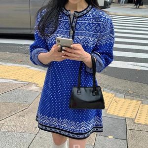Lässige Kleider Südkorea Chic Herbst Nationaler Stil Rundes Hals Lose Muster Polka Punkt Jacquard Langarmed gestricktes Kleid