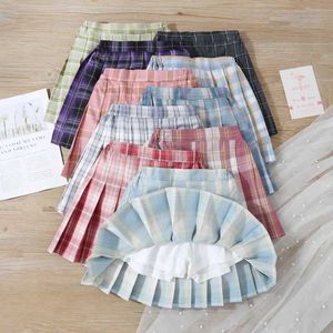 التنانير في سن المراهقة فتيات مطويات تنورة 2022 الربيع new harajuku preppy style style oniform reifical heart high plaid torts big Kids summer jk lolita y240522