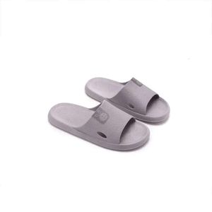 Hausschuhe im Freien Männer Frauen Frauen 2024 Designer Sandalen Sommer Strand farbenfrohe Glas