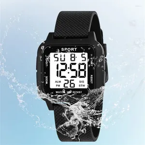 腕時計メンズアウトドアスクエアマルチ機能スポーツエレクトロニックファッションシンプルで防水男性レジャー学生時計