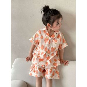 NUOVO SUMPIO SEMPLICE PAMA STRAWBERGHE RAGAZZA COMPLICI BAMBINI STAMPARE TOTTI CHE SHEVE SUTTIVI + SHORTS PAJAMAS 2PCS SETTO IN ABBILITÀ DELLA SOSHITTURA