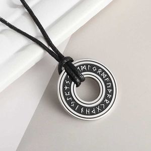 Pendant Necklaces Mens Vintage Nordic Rune Stainless Steel Pendant with Adjustable Woven Leather Rope Chain Norwegian Jewelry d240522