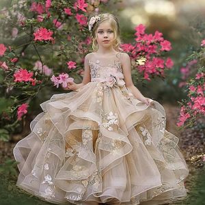 Çarpıcı dantel bir çizgi katmanlı çiçek kız elbise düğün için aplike toddler yarışmada elbise şeffaf bileau boyn