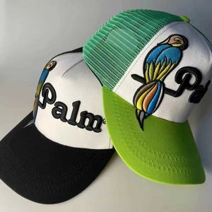 Top Caps Yaz Yeni Yüksek Kaliteli Renkli Papağan Ayı Palmiye Mektubu İşlemeli Beyzbol C Erkekler İçin Ayarlanabilir Mesh CS Hip Hop Şapkası J240522