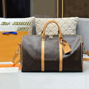 Popularna torba projektantka torba Duffel Mężczyźni i kobiety moda torba podróżna Torba podmiejska powlekana skórzana ręczna ręka na ramię Crossbody Wzór siatki styl siatki