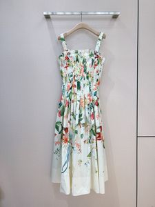 Designer -Kleid neuer Sommer 2024 Frauenkleidung Retro gedruckt Falten Taille Cinched Baumwollstoff Hosenträger Langes Kleid