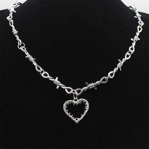 Pendant Necklaces New Mini Sting Iron Unisex Necklace Ladies Hip Hop Gothic Punk Style Barb Small Sting Chain Collar Gift d240522