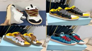 2022 Nowe buty trampki Wysokiej jakości designerskie mężczyźni kobiety białe buty męskie skórzane espadrilles Flats Platforma Ogólna swobodna espad4386407