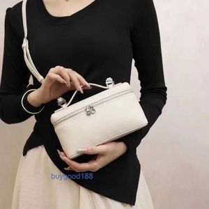 Lare Bag Lunch Box Çanta Kadın Cowhide Taşınabilir Öğle Yemeği Kutusu Çantası Kadın Makyaj Kutusu Çantası Minimalist Yaz Batı Çantası Lychee Desen Tek Omuz Crossbody Boş Çanta