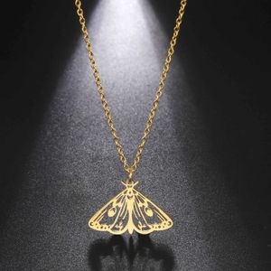 Pendant Necklaces LIKGREAT Gothic Aesthetic Punk Style Dead Moth Necklace Sugar Skull Gothic Butterfly Necklace Stainless Steel Jewelry Gift d240522