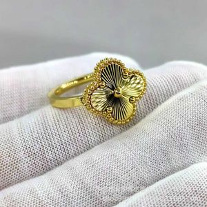 Vaned Rings Creative Design Ring Golden Family Fashion Personalized Finger Luxury and Uniqu with logo rings