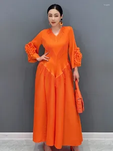 Sukienki swobodne Qing Mo Orange 2024 Summer Women Tassel Exchellish Dress Sukierek V-Neck Petal Sielim Elegancki moda Czarna długa ZXY141