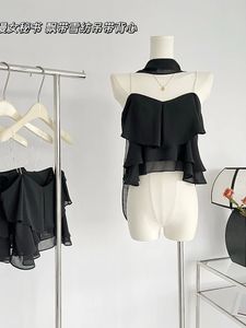 Women Classic Retro Black Ruffle Design Suspender Weste unregelmäßige Mode weibliche Neckholder -Tanktops Französische Stil Eleganz 240522
