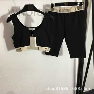 Women's Two Piece Pants designer 2023 New Yoga Letter Ribbon Spliced Tank Top Tight 5/4 Bottom Summer Fashion Set VCLB