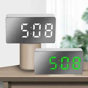 Creative Number Clock Color Nightlight Temperatur Kalender Larm Ledande stor elektronisk bakgrundsbelysning Heminredning 240514