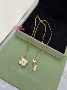 Four-leaf clover single flower necklace Gold laser style vanly Cl-Ar classic pendant necklace Fashion style everything necklace jewelry hot SDFB
