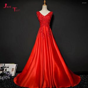 Abiti da festa jark tozr arrivano abiti formali lunghi appliques perline senza scollo a V Flowers Satin Red Satin Vestido de Festa