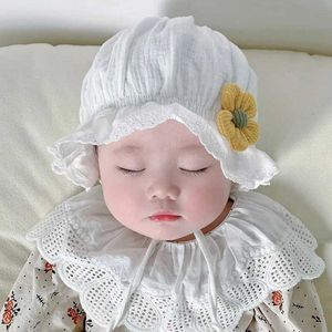 Hair Accessories Baby Princess Palace Hat Lace Flower Infant Fisherman Cap Summer Thin Cotton Newborn Fetal Hat 3-24 Month Toddler Sunscreen Caps Y240522