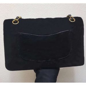 2024 Neue Modetasche Frauen Tasche überlegene Leder Handtasche Flip -Taschen Geldbörsen Lady Handy Aufbewahrung Kosmetische Schulterhandtaschen