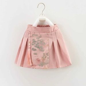 Spódnice Dziewczyny 2024 Summer Nowy stały kolor starożytna moda Su Bai Fold Krótka spódnica/pół spódnicy WX5.21 WX5.21