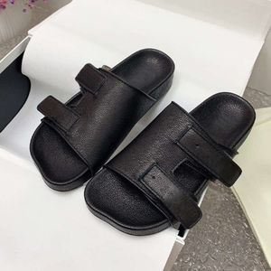 Ny Ease Toe Post Sandal i Goatskin Designers Slides Thong Sandals Leather Flip Flop Summer Beach Slippers With Box 570