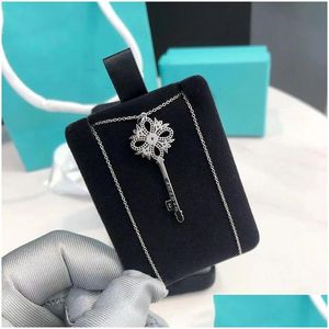Pendant Necklaces Top Quality Key Diamond Necklace Designer S925 Sterling Sier 18K Gold For Women Fashion Sweater Chain Drop Delivery Otcwf