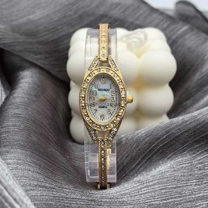 Versione coreana alla moda Temperamento femminile orologio di nicchia di fascia alta di diamanti intarsio intarsio