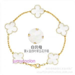10A Vancllfe Designer High Luxury Exquisite Womens Bracelet Version Advanced Leisure Social Essential v Golden Four Leaf Grass Five Flower Natural Red Chalcedony W