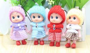 Puppen 5 Kinderkinder Mini Doll Toys Girl 8cm niedliche weiche Plüsch Lederpuppen Telefon Anhängerbeutel Dekoration Zufällige Farben S2452201 S2452201 S2452201