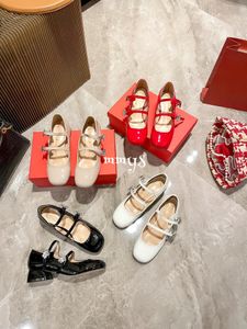 Sapatos de vestido de balé feminino, designer de luxo de luxo slide Lady Double Fashion Presente Casual Sapato ao ar livre Sandália vermelha Sandale Sapato de dança Tamanho 34-40