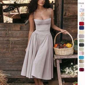 Ny sommarkvinnor kjol franska vintage maxi klänning domstol stil sexig slitage halter klänning blommig fast färgklänningar 852 4c5