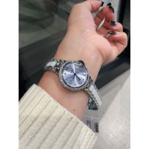 Fina kvinnors titta på Cater Ballon Bleu Watch Diamonds Womenwatch 5A Högkvalitativ Swiss Quartz Movement Uhr Juveler Designer Relojmujer Gold Women Watch T22F