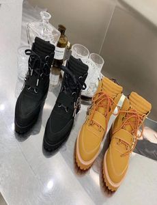 2019 Martin boots ankle boots Women Men Latest designer boots Golden chain reaction sneakers decoration size 3545 for lovers mode9290983