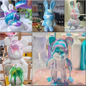 Figuras de brinquedos de ação Creative Diy Fluid Rabbit Violento Pintura de esmalte de esmalte a mão de boneca de mão pintada de boneca de boneca pode decoração de desktop home H240522