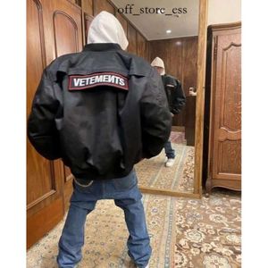 Vetements Jacke Herrenjacken High Street Original Vetements Männer gewaschen Denim Jacken übergroße Jacken Mode Bomber Patched Tags Mantel Vetements Hose 373