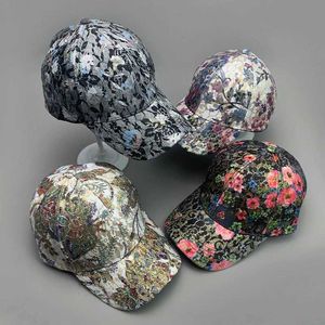 Ball Caps Новая элегантная уличная одежда Kpop Flower Shining Women Baseball Hats Хлопковые дышащие женские граффити крутой модный спорт хип -хоп CS J240522