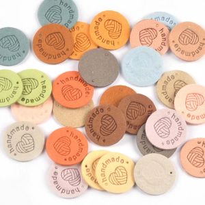 20Pcs 25mm Colorful Round Heart Embossed Labels For Sewing Clothes Accessories DIY Crafts Garment Tags Knitting Material C3436