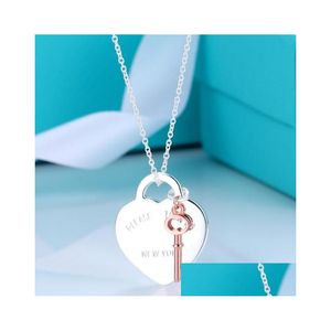 Pendanthalsband toppkvalitet 925 Sterling Sier Enamelled Peach Heart Designer Love Necklace For Lady Design Womens Party Wedding Enga Otbi2