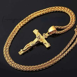 Религиозное Иисус Крест Ожерелье для мужчин Мода Золотое крест Пенцевой с цепным ожерельем