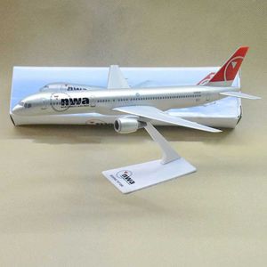 200 NWA B757-200 Northwest Airlines Resin Assembly Aircraft航空機モデルの航空機Modle 1コレクションベースS5452138の鋳造おもちゃのダイ