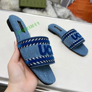 Sandálias de grife chinelos de luxo arranham chinelos inspirados em jeans com bordado exclusivo - calçados caseiros da moda para estilo senhoras de salto baixo slides