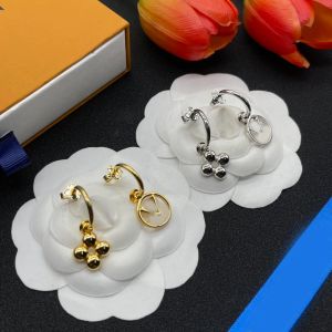 Luksusowe kolczyki projektanckie Clover Clover Crystal Ear Studs For Women 316L STAT STEL CLIP KLUKA KOLANS KOSZNEGO HOOP PROGRAMA WEDNI BIZDYKA