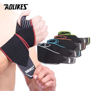 Aolikes 1 çift Fiess Sargılar Straps Gym Eldivenleri Halter Halter Halkalı Crossfit Bilek Bracer Destek El L2405