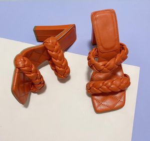 2021 신규 디자이너 공물 특허 소프트 가죽 플랫폼 샌들 하이힐 스틸레토 샌들 TSTRAP 레이디 신발 슬라이드가있는 Box7066244