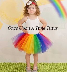 Spódnice Rainbow Tutu spódnice Baby Girls Ręcznie robione tiulowe balet pettistyrty tutus z kwiatem opaski dla dzieci kostium urodzinowy spódnice Y240522