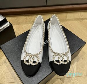 2024 Skor Kvinnor Small Fragrance Leather Peplum Ballet Shoes